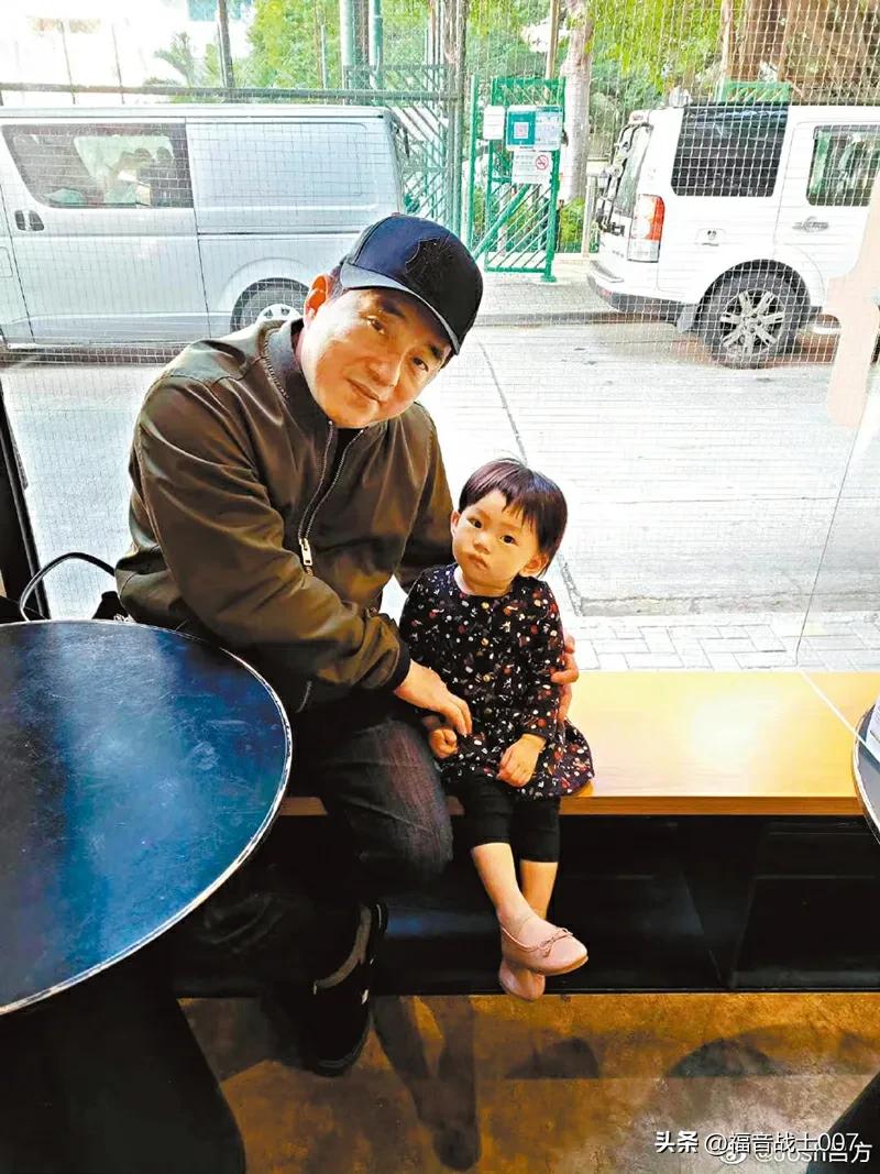 吕方粤语金曲怀旧演唱会,57岁吕方再度唱起经典