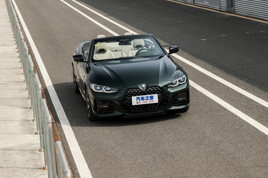 宝马4系敞篷2023款开起来怎么样,宝马4系敞篷版硬顶打开