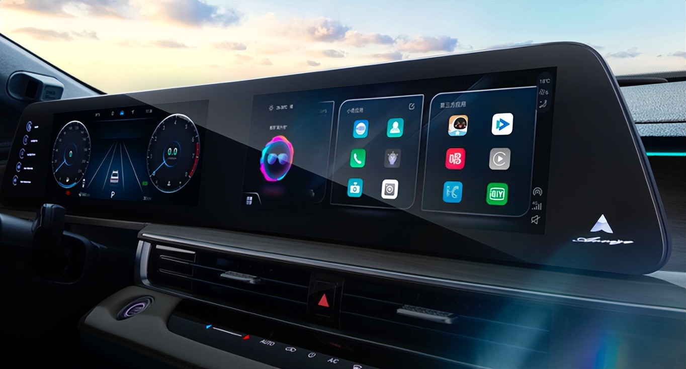 15万内高速表现好的紧凑级轿车,10-15万落地这3台家轿是首选