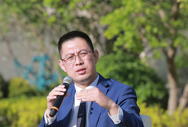 涓存箹鑰屽眳灞辨槑姘寸,涓存箹鑰屽眳椋庣敓姘磋捣