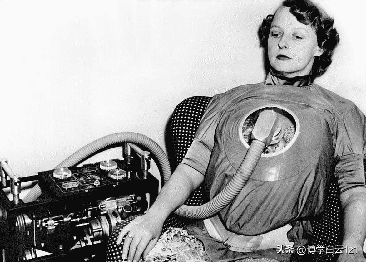 变态的纳粹德国，*光脱**犹太人女人衣服，集体*杀屠**!2