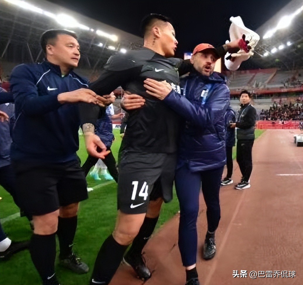 山东泰山教练郝伟最近干什么去了,郝伟泰山主教练