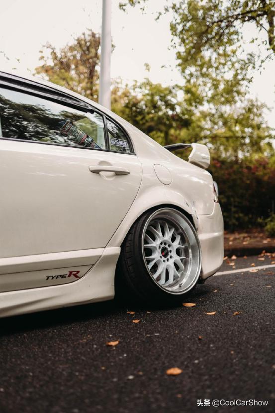 可盐可甜的cc,本田八代思域效果图