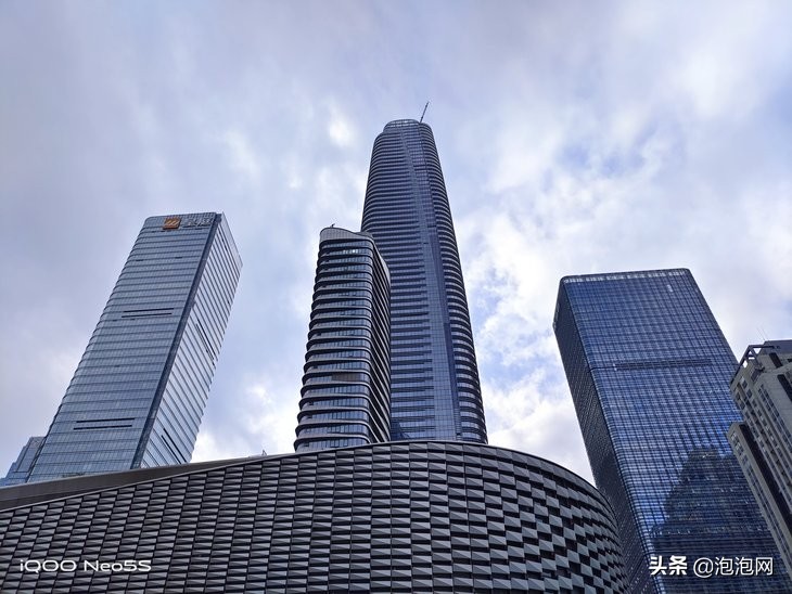 iqooneo5s骁龙888,iqooneo5s骁龙888是增强版吗