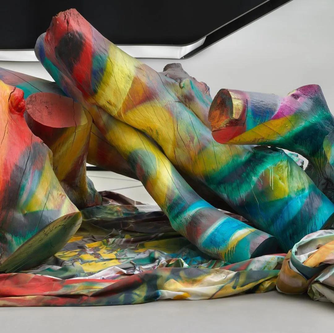 “垃圾创作”狂卖500万，网友忍不住群嘲：污染环境，这也叫艺术