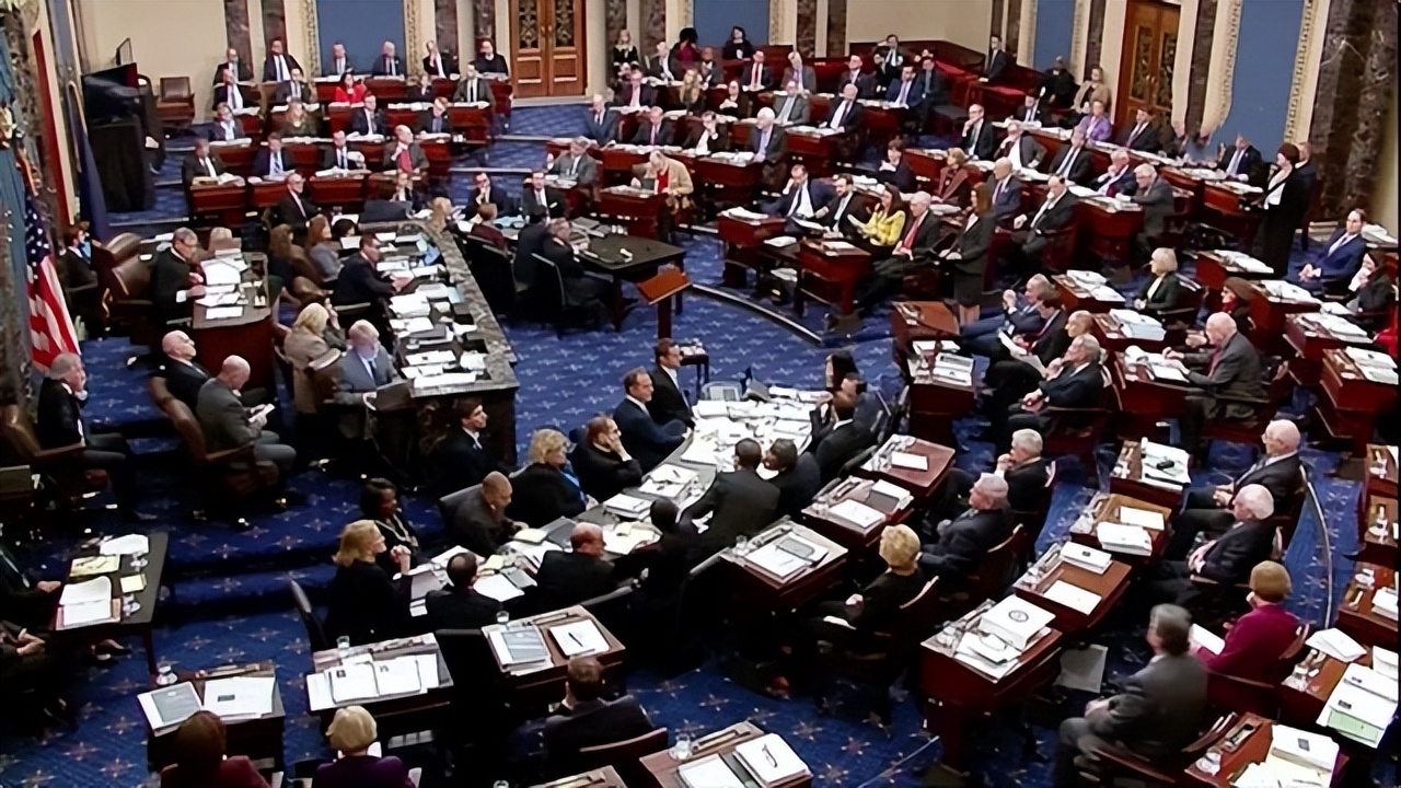 台海局势变化，邱毅是*独台**“内鬼”?大陆网民不敢相信