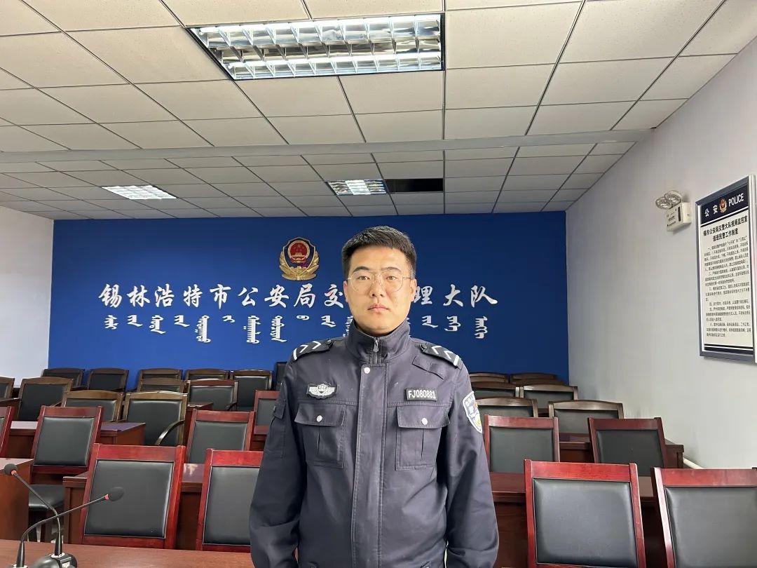 挪车短信通知您收到了吗？锡林浩特市违法停车抓拍系统开拍