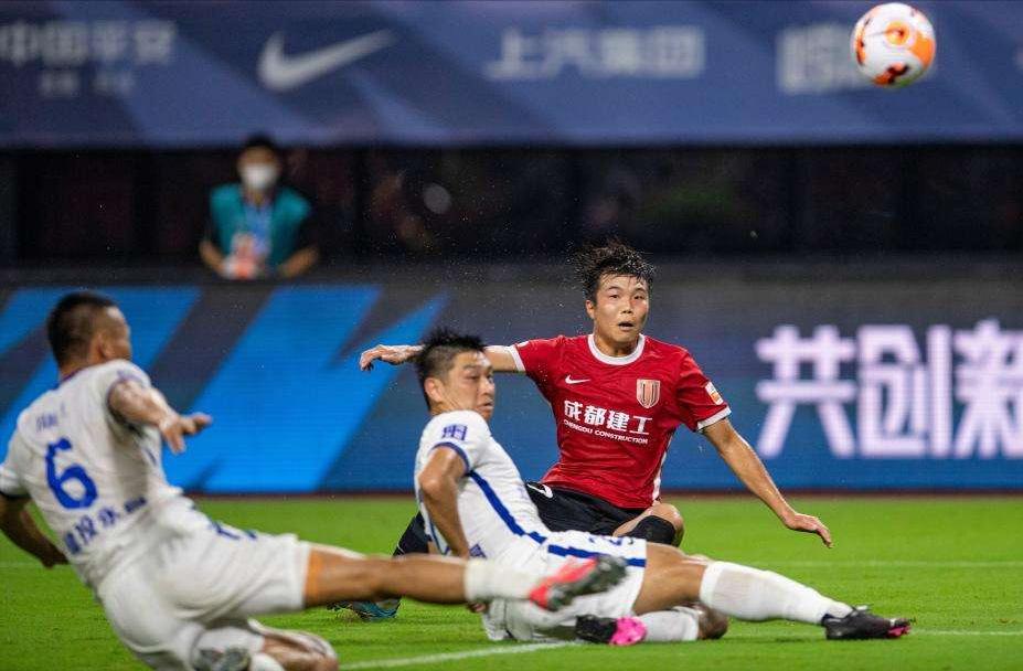 成都蓉城队杨一鸣最新动态,杨一鸣成都蓉城失误集锦