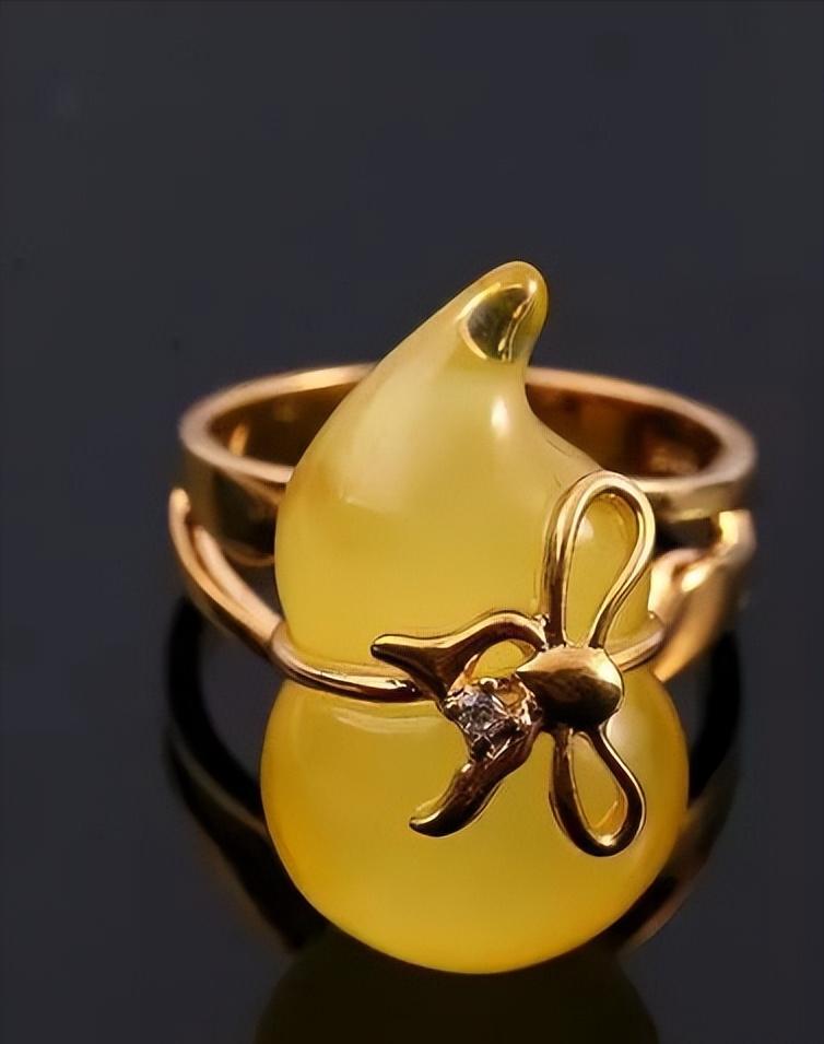 蜜蜡戒指款式图片大全,蜜蜡镶嵌戒指款式图片价格