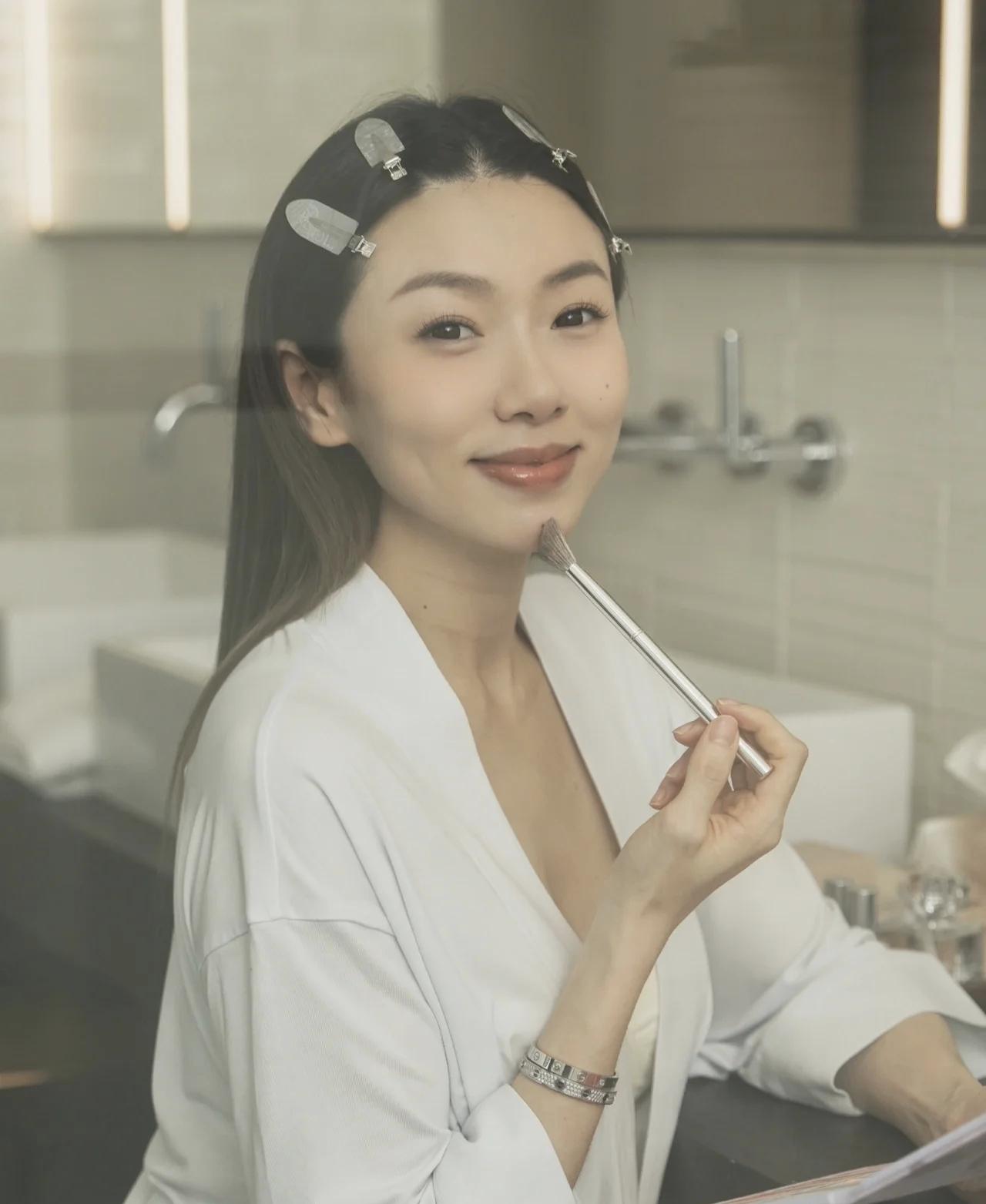 程晓玥产后恢复,程晓玥颈纹