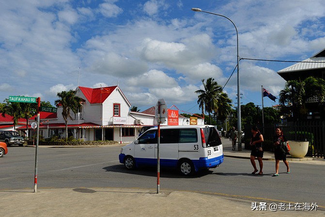 汤加面临的是火山喷发还是海啸,汤加火山爆发汤加还好吗