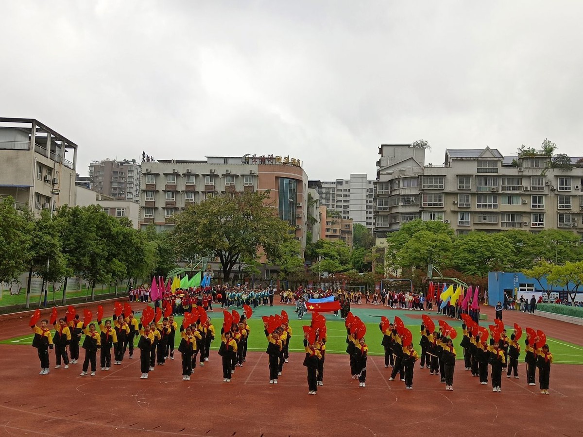宜宾举办足球联赛的学校,航天小学运动会
