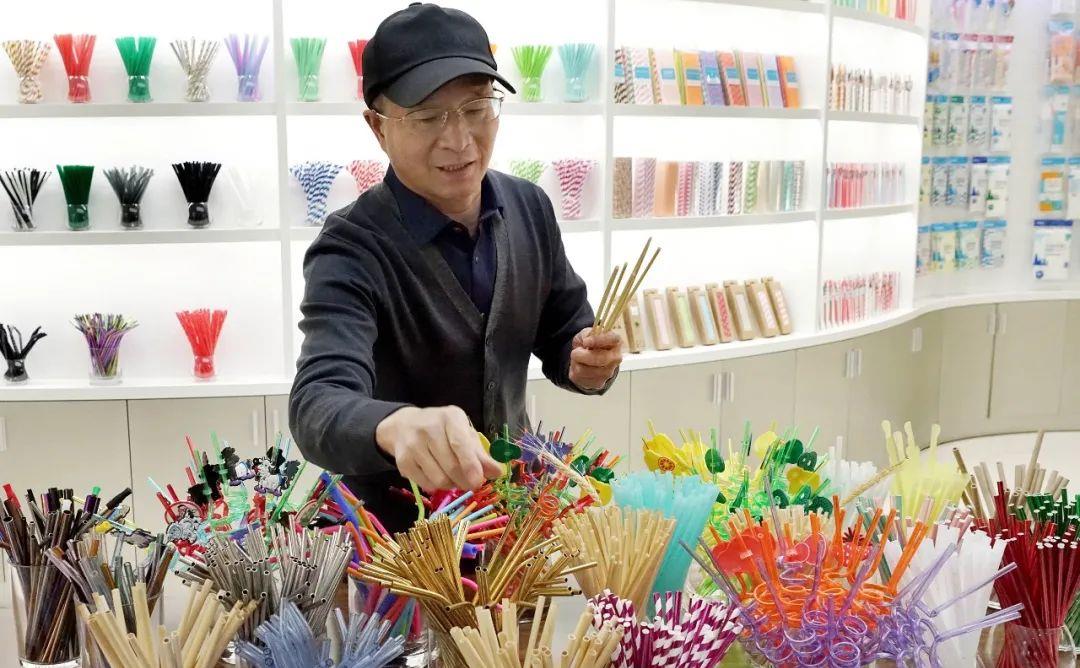 《0.0008元成*学功**》：揭秘鸡毛变黄金的秘密