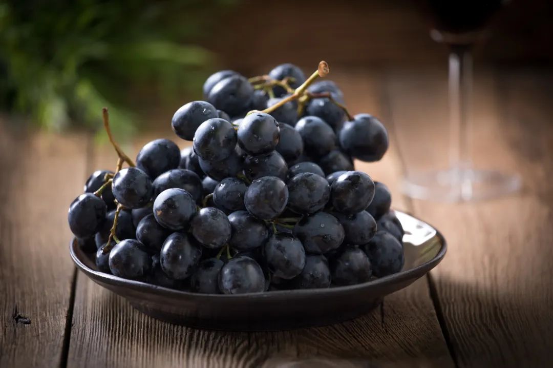 水果店老板不让挑水果,果农不会告诉你的挑水果技巧