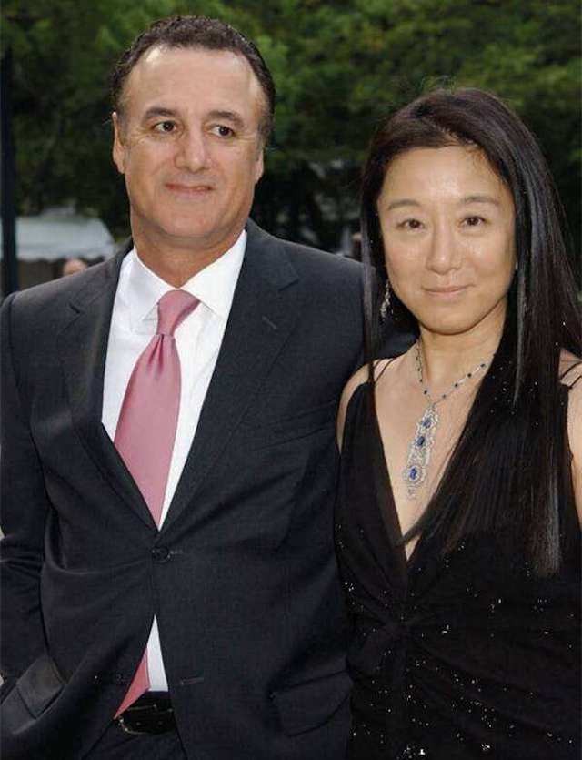 35岁奥运冠军恋上70岁的女富豪,35岁奥运冠军恋上70岁女富豪