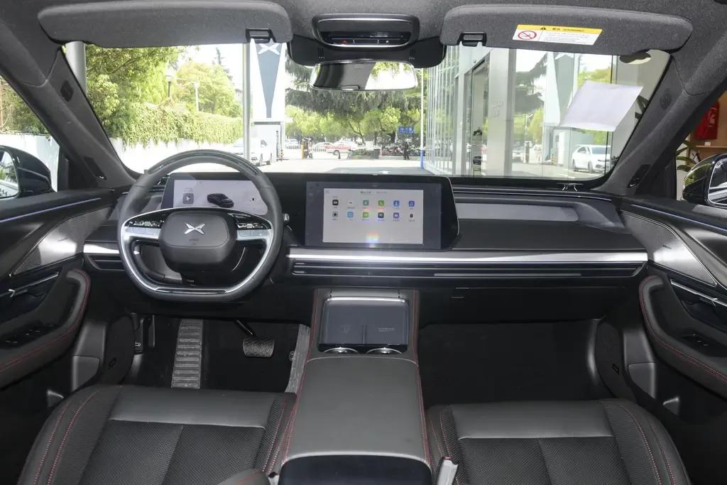 小鹏p7新款和老款对比,新款小鹏p7i和modely