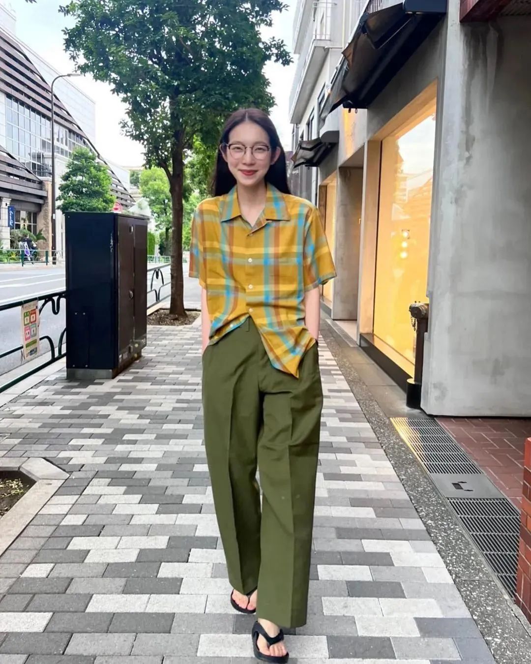 时尚博主的19件夏季日常穿搭look,这位博主的减龄穿搭值得学习