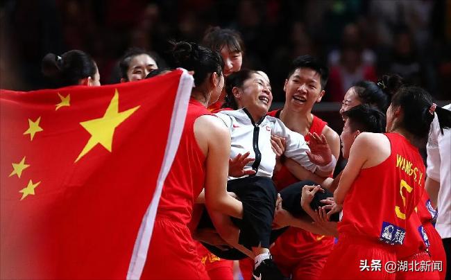 郑微教练率领中国女篮再创辉煌,中国女篮时隔28年再进世界杯四强