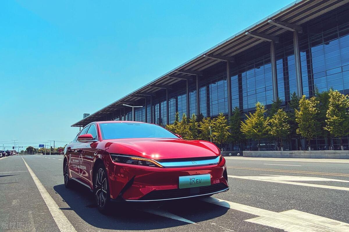 特斯拉改比亚迪汉,为什么特斯拉出个改款这么难