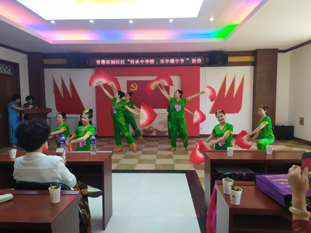 老党员社区服务驿站,社区关爱老党员志愿服务活动