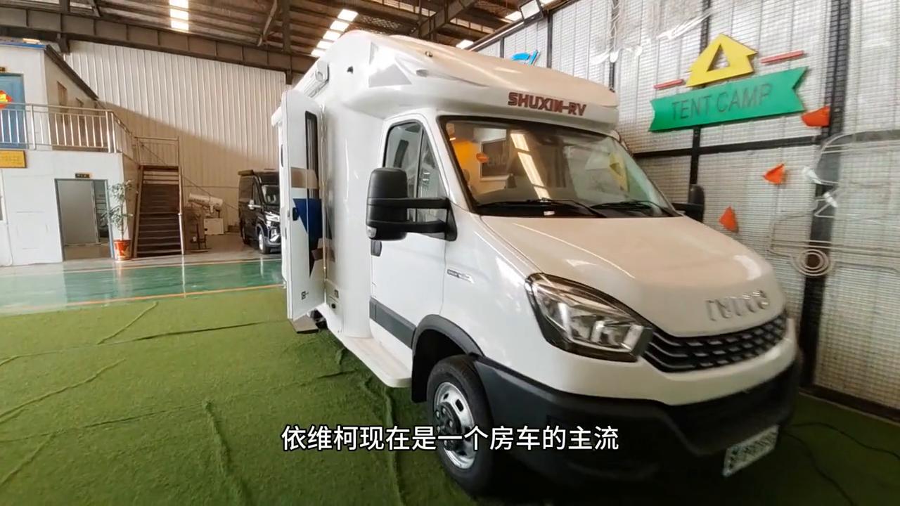 依维柯房车和考斯特房车对比,依维柯房车好还是全顺好