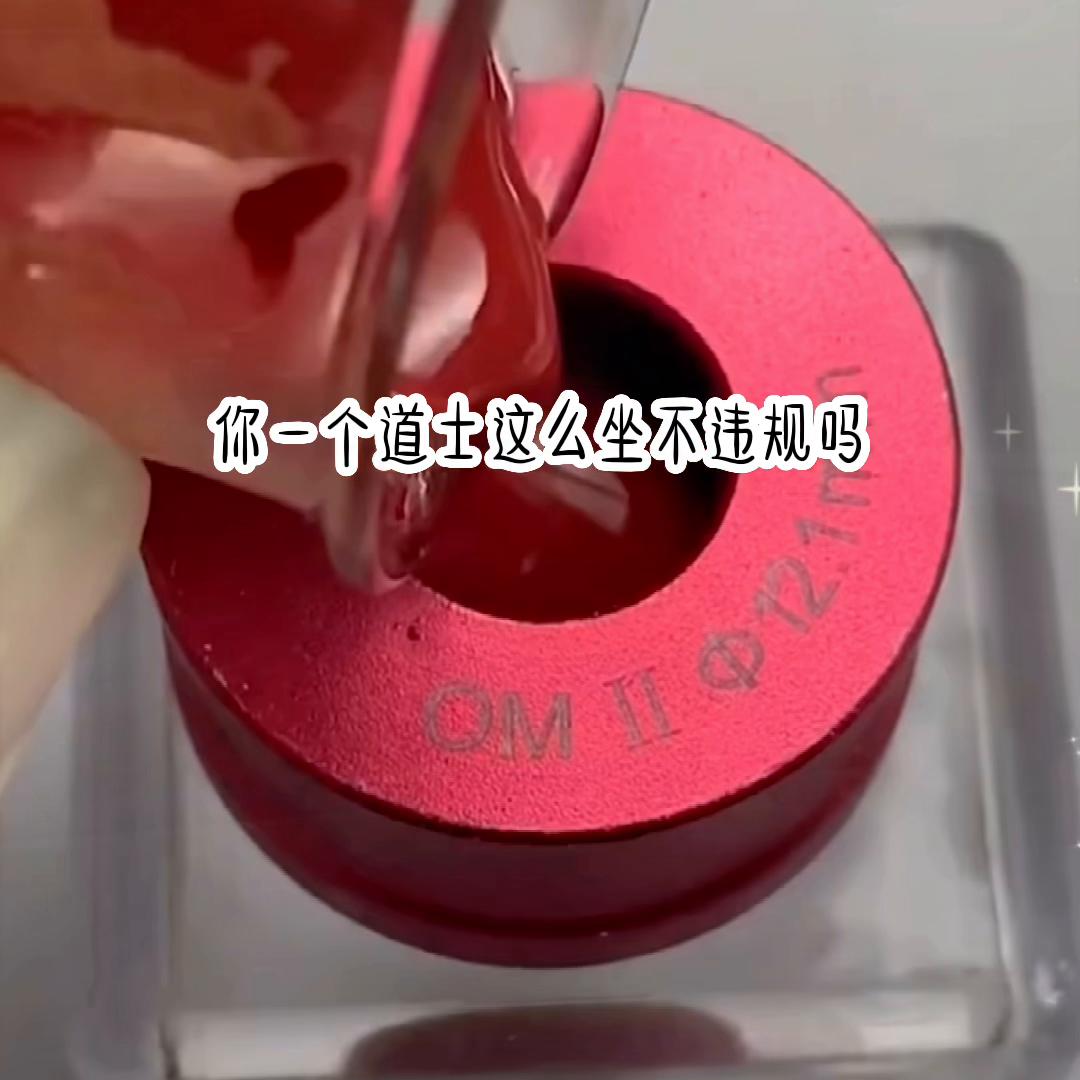 从小就有人把我的脸偷走了,因为我是十里八乡长的最好看的...