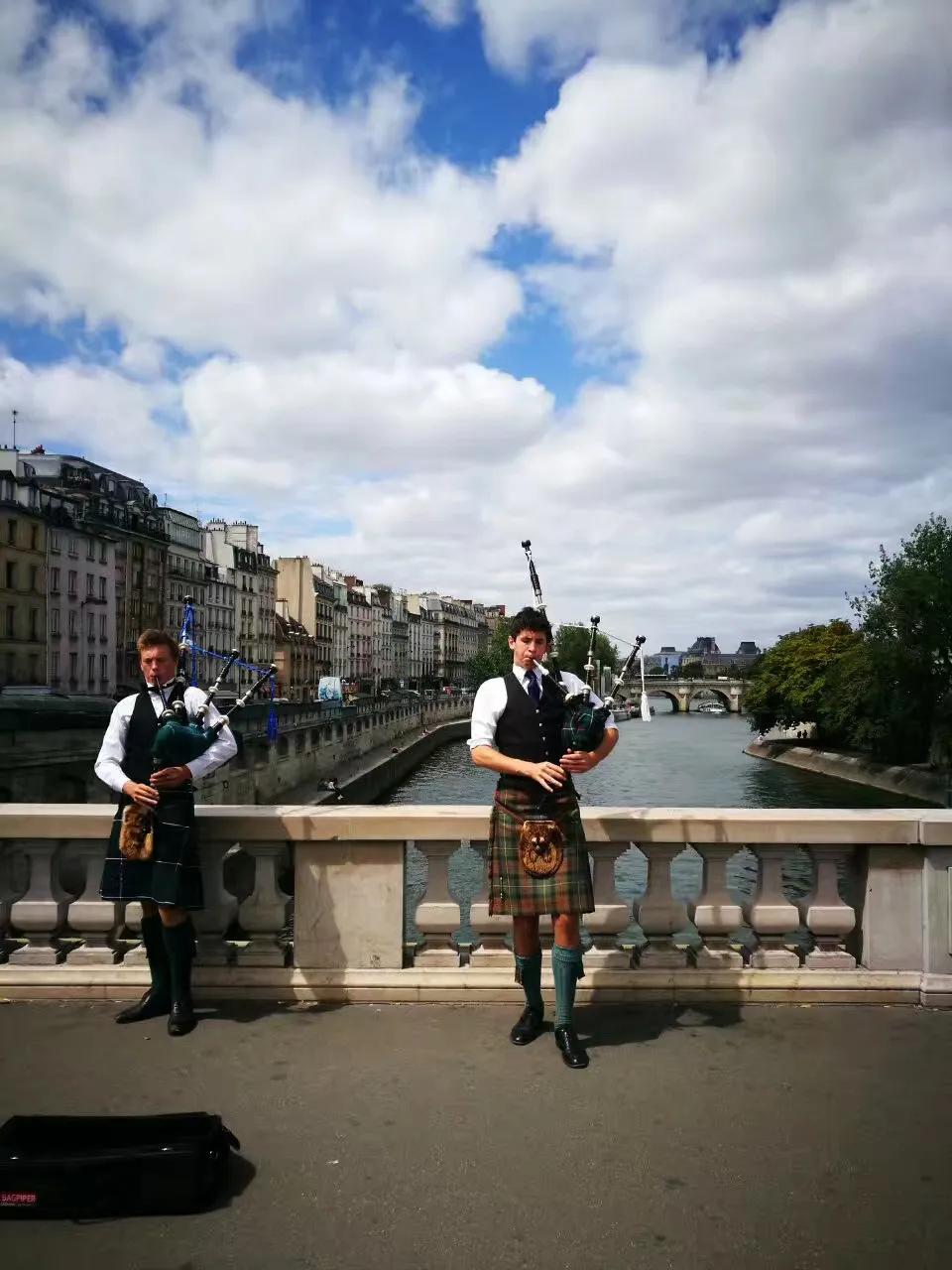 巴黎自由行详细攻略,旅行去巴黎如何坐地铁