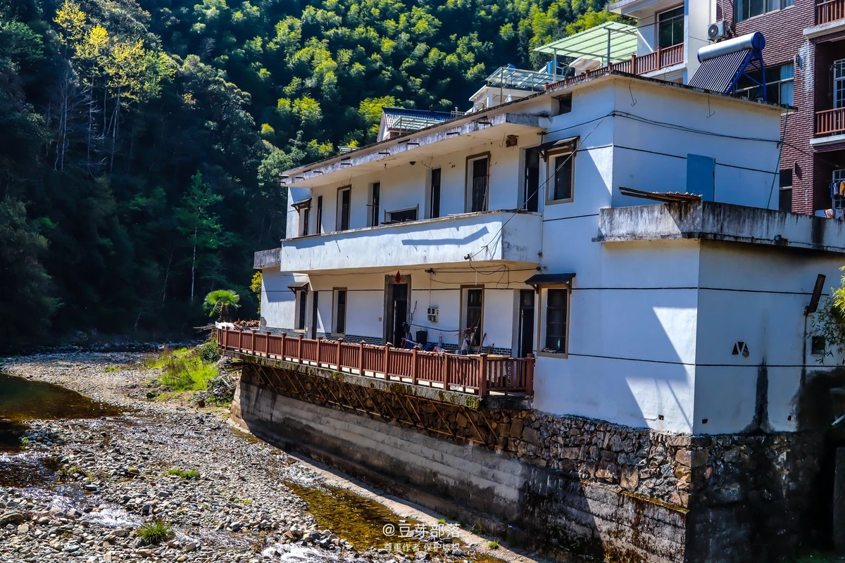乡村共富寻味开化|九溪龙门太极村，江南土楼黄金屋