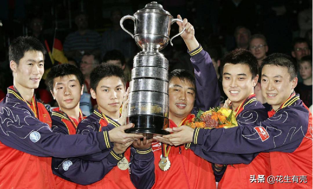 19年王楚钦看孙颖莎打球,陈玘刘国梁评价