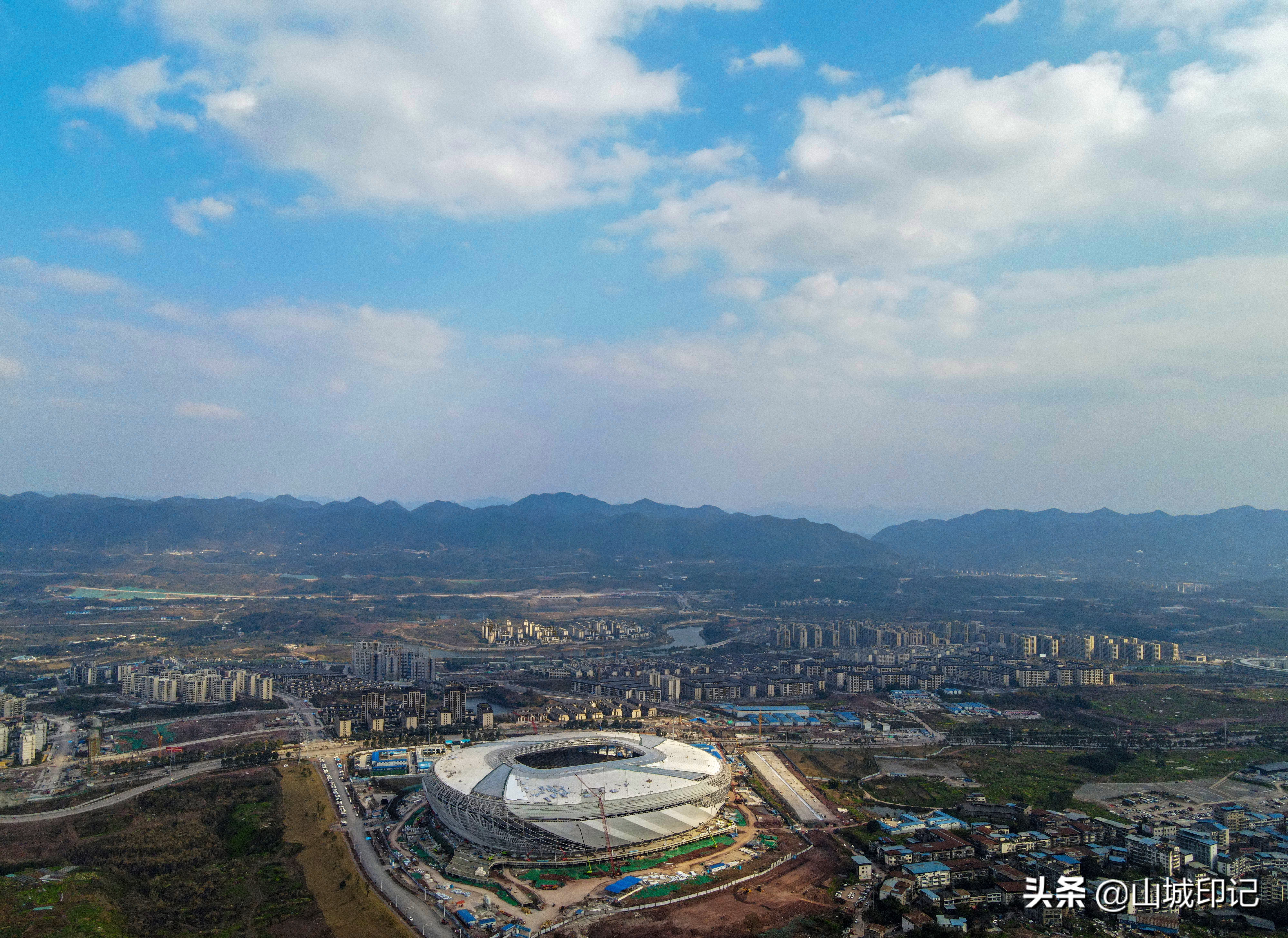 龙兴足球场5月1号有灯光秀吗,2023亚洲杯专业足球场开工进度