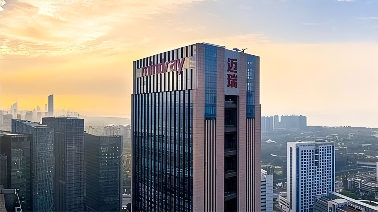 他17岁上清华，29岁辞职创业，疫情期间日赚1亿，如今身家1291亿