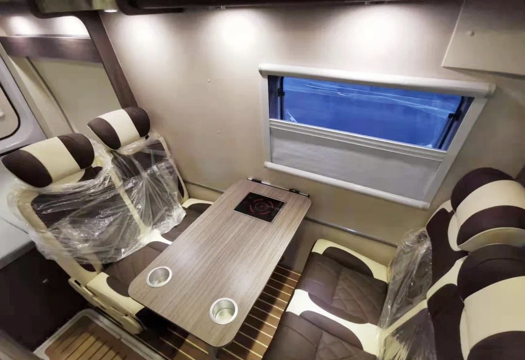 吾羊带您玩房车,大通v90露营版详细介绍