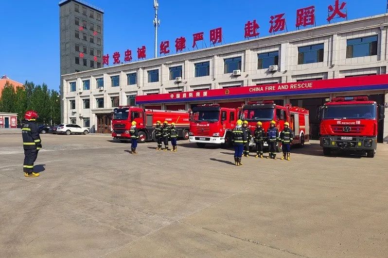 凝心聚力绘蓝图建言献策谱新篇,凝心聚力绘蓝图砥砺前进开新局