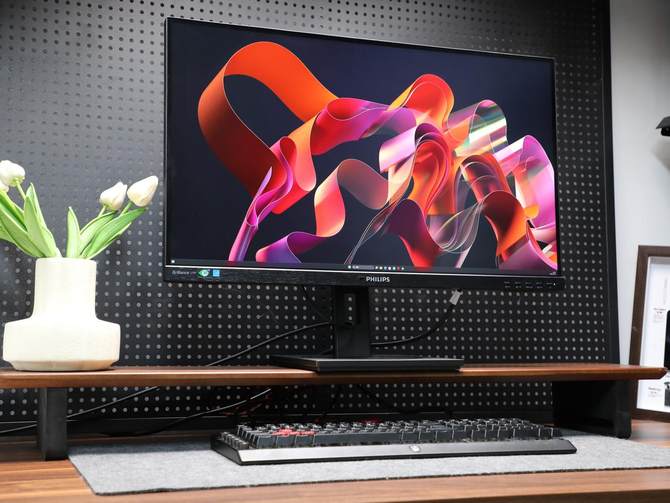 飞利浦558m1ry超大显示器体验,飞利浦55寸最新显示器