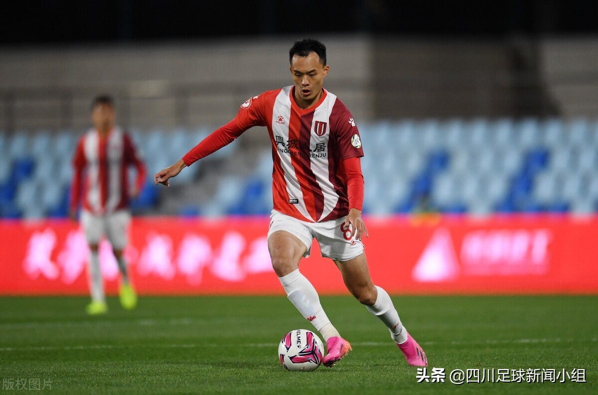 成都蓉城vs大连人前瞻：刘若钒对决陶强龙，李建滨反戈旧主