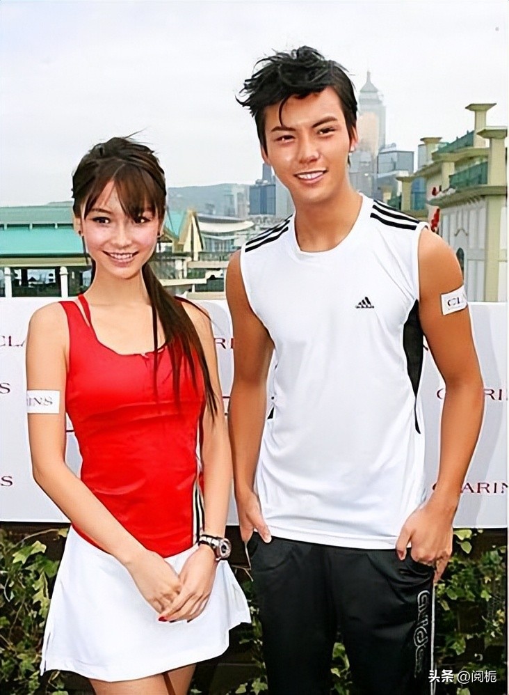 离婚不到一年，吃完黄晓明“红利”的杨颖，又回到了她的“怪圈”