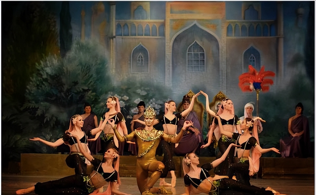 古印度舞蹈婆罗多,印度古典舞大约发源于哪个世纪