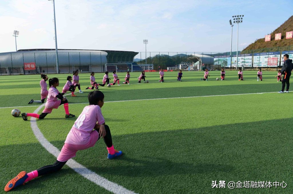 江西定南足球基地在哪,江西定南足球基地比赛