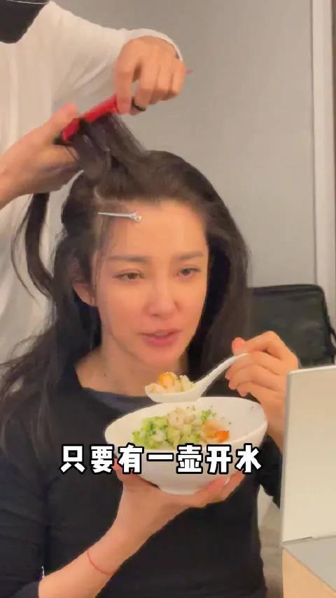 专家对李冰冰饮食提出质疑,专家质疑李冰冰饮食方式