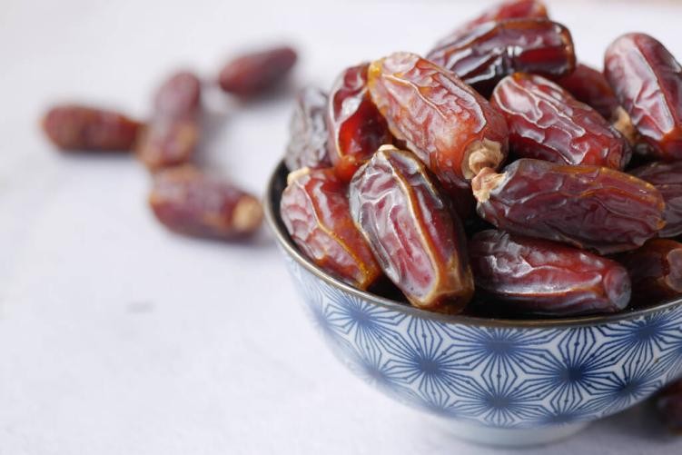 水果界的6大“贵族”！挂绿荔枝55万1颗，黑皮西瓜6100美元1个