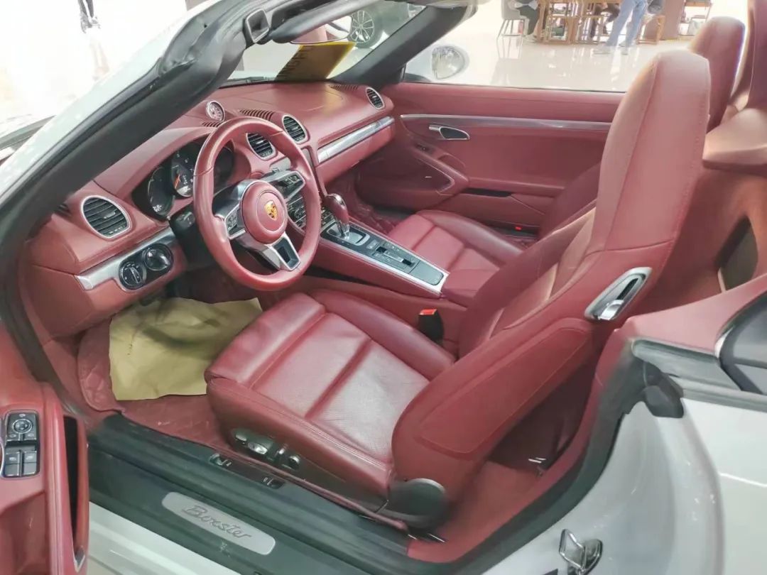 二手保时捷718敞篷跑车多少钱一辆,二手保时捷跑车要多少钱