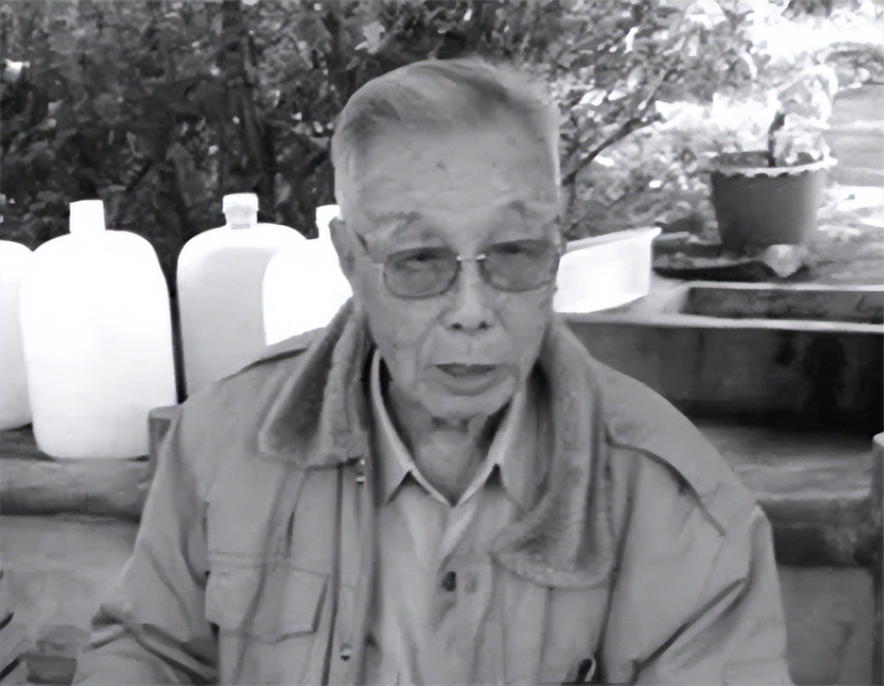 被抛弃的3000国军残部，留下6万后*开代**发美斯乐：店铺招牌是中文