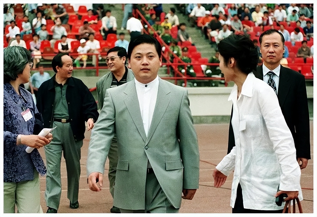 中国包机第一人王均瑶,中国富豪王均瑶