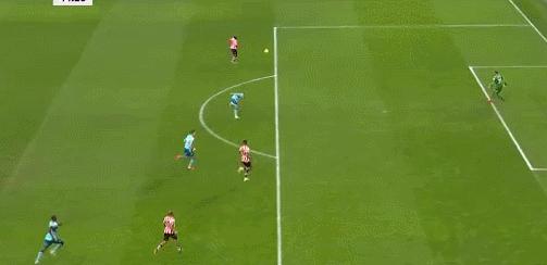 英超最新积分榜:曼联2-1排第3,纽卡战平排第4,利物浦0-3排第10