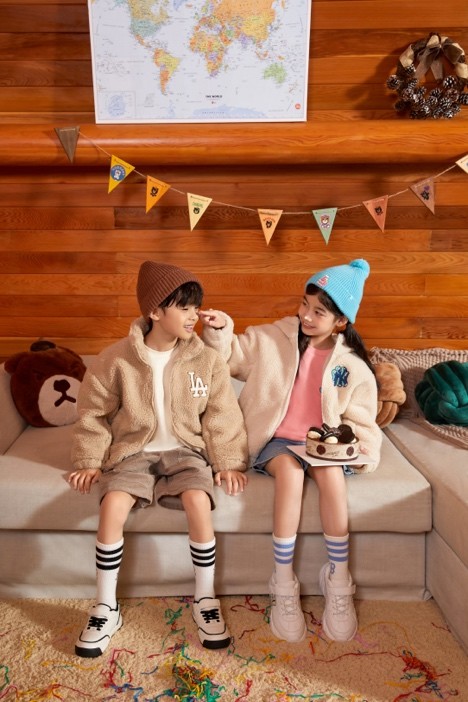 MLBKIDS品牌羽绒服系列，温暖一整个潮流冬日