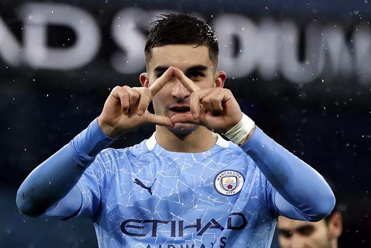 萨拉赫进入利物浦射手榜前十,萨拉赫跟梅西谁更强