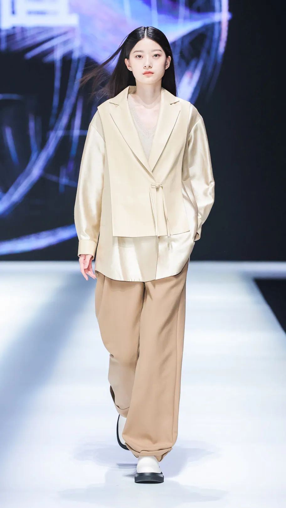 2023春季流行款式,2023年中年夏季流行款式