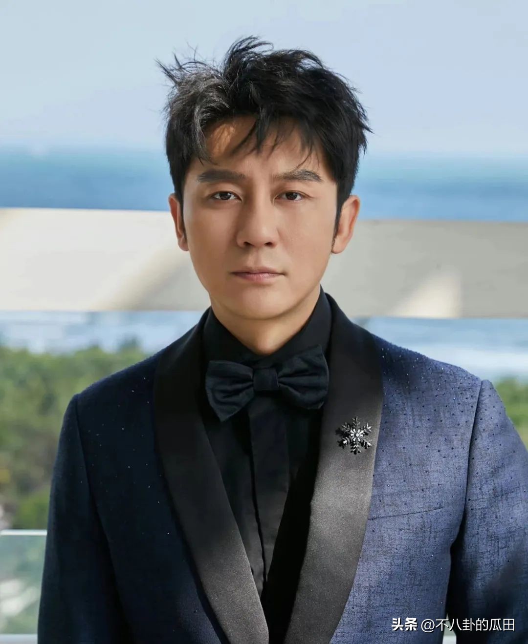 又来8个瓜！网暴出轨、多人运动、剧组夫妻，娱乐圈太疯狂了