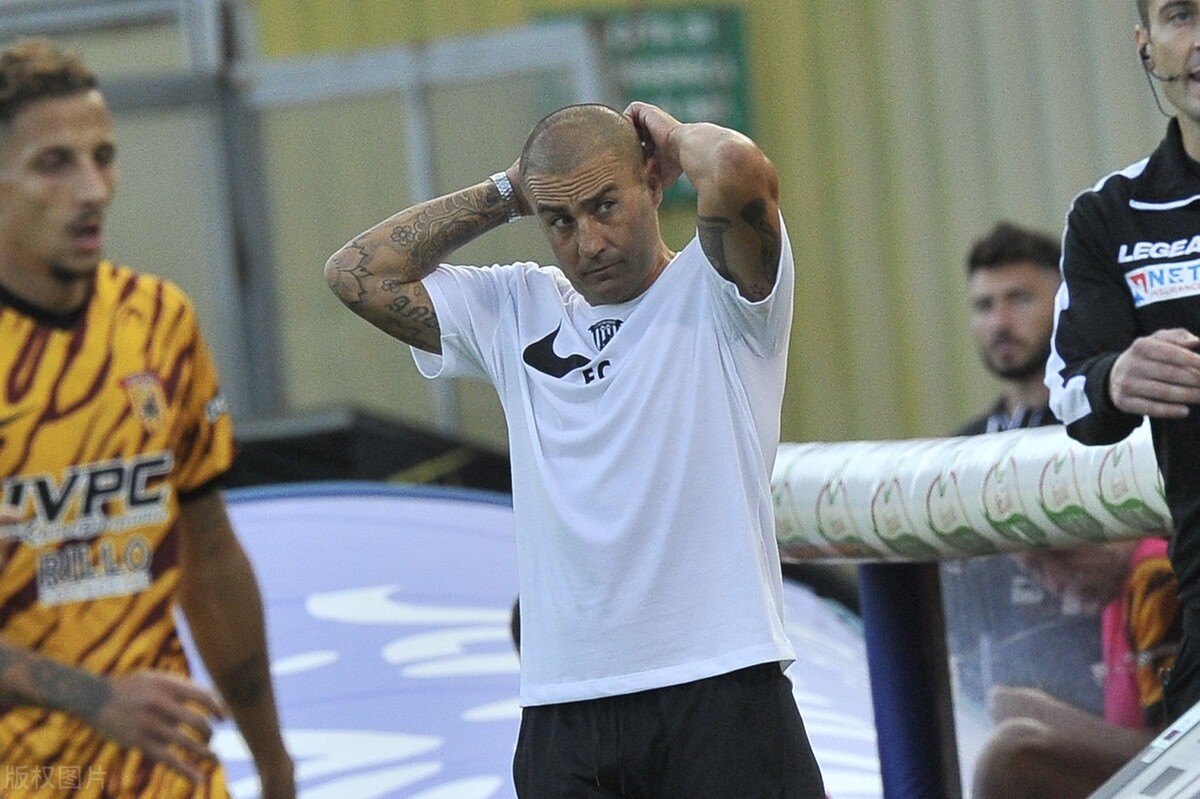 足球历史十大传奇左边锋,足球传奇十大后卫组合