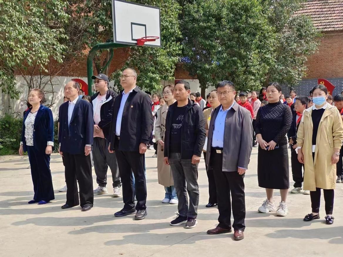 传承红色基因清明祭英烈诗词朗诵,清明祭先烈诗词集锦